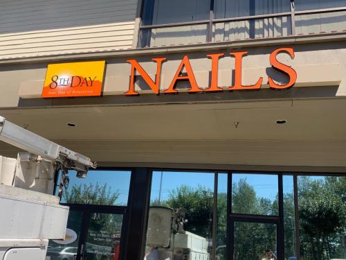 Exterior Illuminated Channel Letters & Cabinet on Raceway